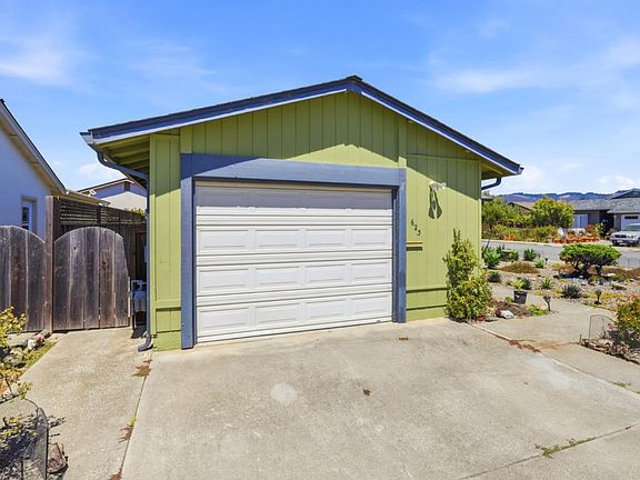 5th image of 623 Delta Way
