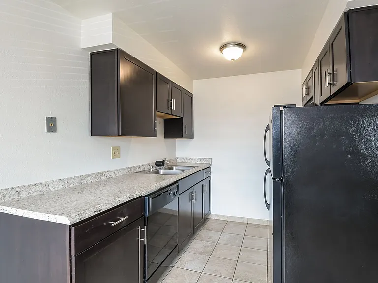 10665 W 7th Ave — Photo 4