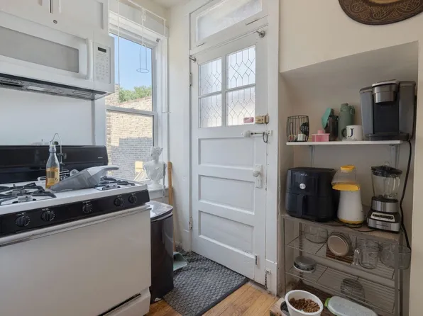 4617 N Rockwell St APT 3, Chicago, IL 60625