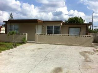 200 Tulip Tree Dr, Lake Worth, FL 33462