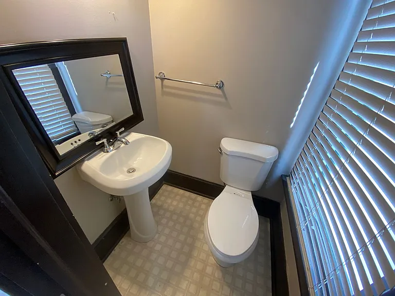 1236 Neil Ave — Photo 13
