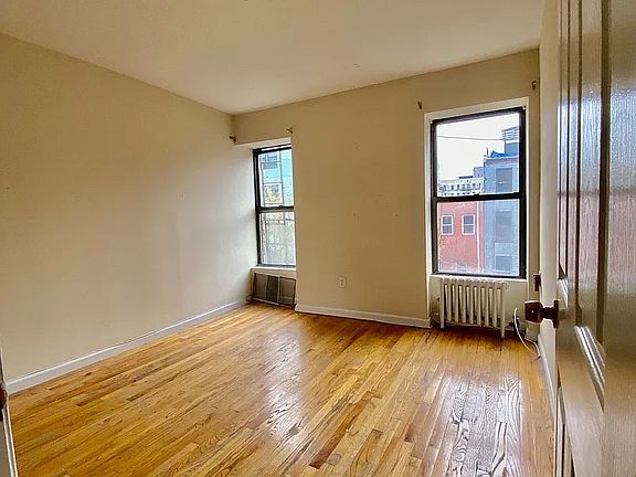 4th image of 422 E 120th St APT 4