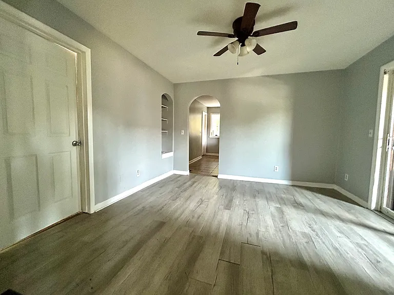 514 Danforth St #1 — Photo 4