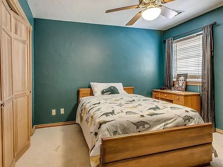 1408 Fox View Ct — Photo 21