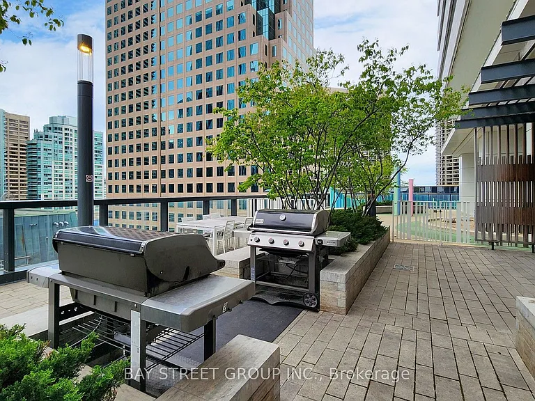 100 Harbour St #1210 — Photo 27