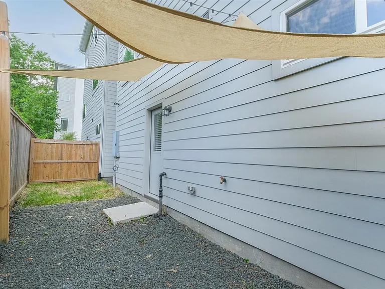4817 Martin Oaks Ln — Photo 30