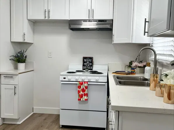 5548 Yarmouth Ave #17, Encino, CA 91316