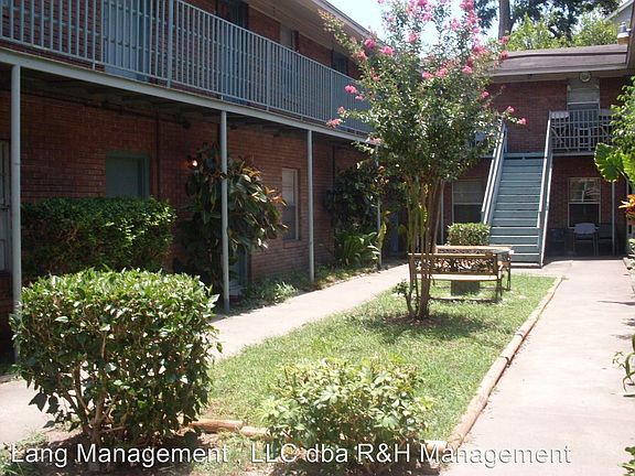 2nd image of 1419 Hyde Park Blvd APT 4