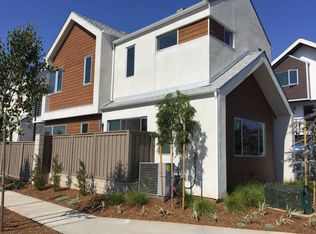 1961 Novus Pl, Costa Mesa, CA 92627