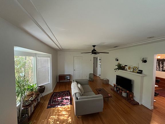 4th image of 821 Saint Louis Ave