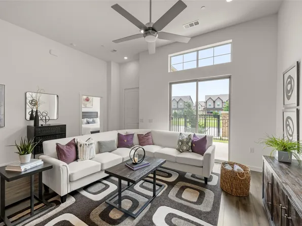 2613 Saint Helena Ln, Grand Prairie, TX 75054