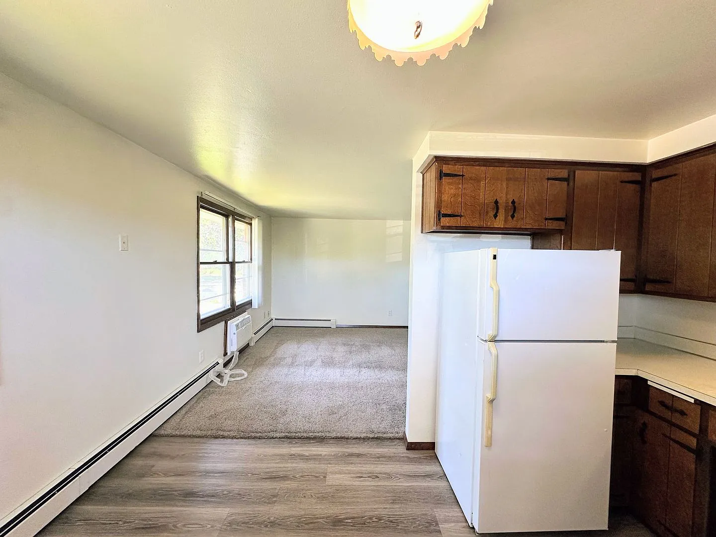 1240 Ponderosa Ave — Photo 2