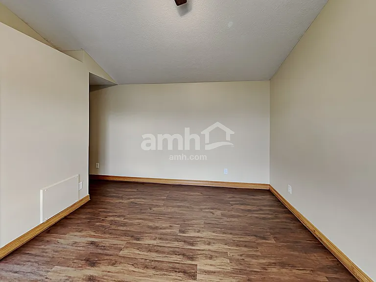 811 Corylus Dr — Photo 13