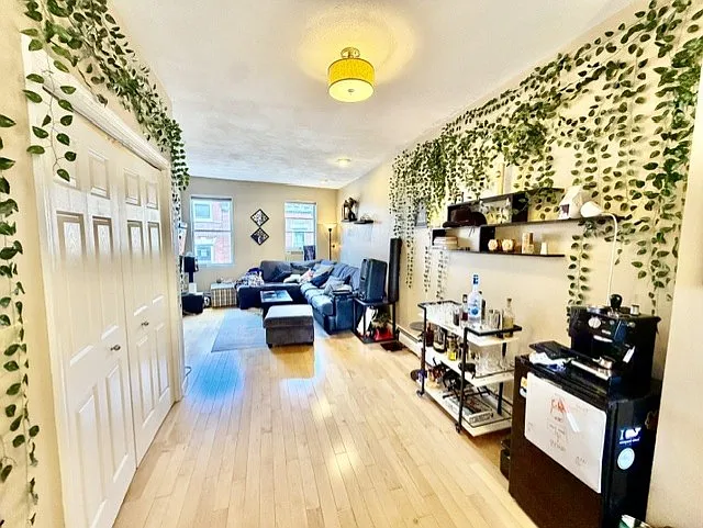 157 Salem St #5 — Photo 7