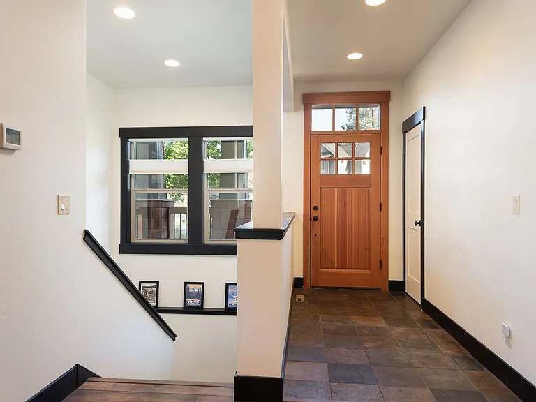 2340 NW Bens Ct — Photo 10