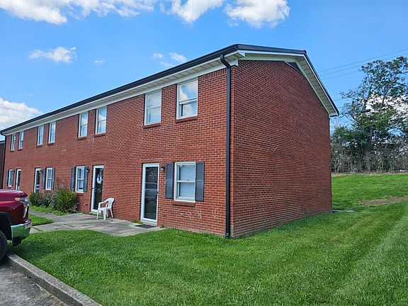 2nd image of 1666 Foxhaven Dr #1