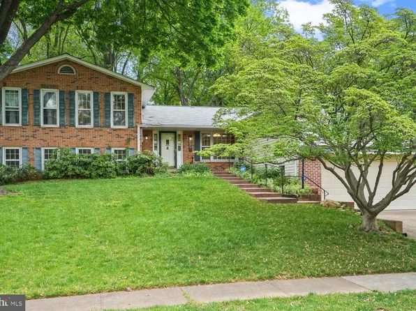 8506 Quaint Ln, Vienna, VA 22182