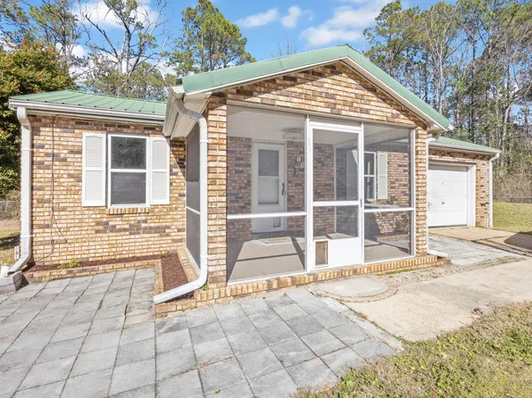 894 E Williams Ave, Crestview, FL 32539