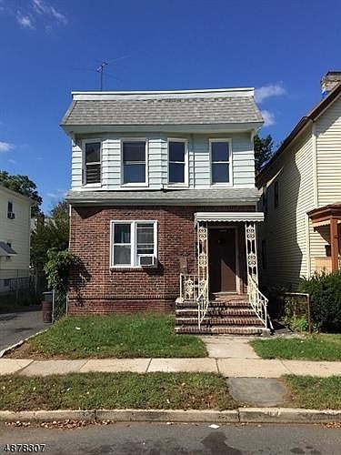 2nd image of 251 Waverly Pl Floor 2