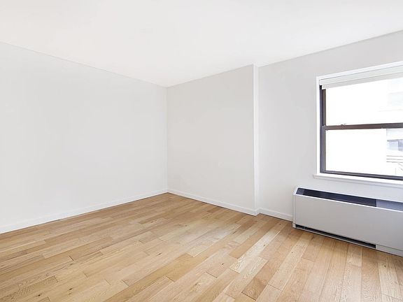 3rd image of 1 West St APT 3203