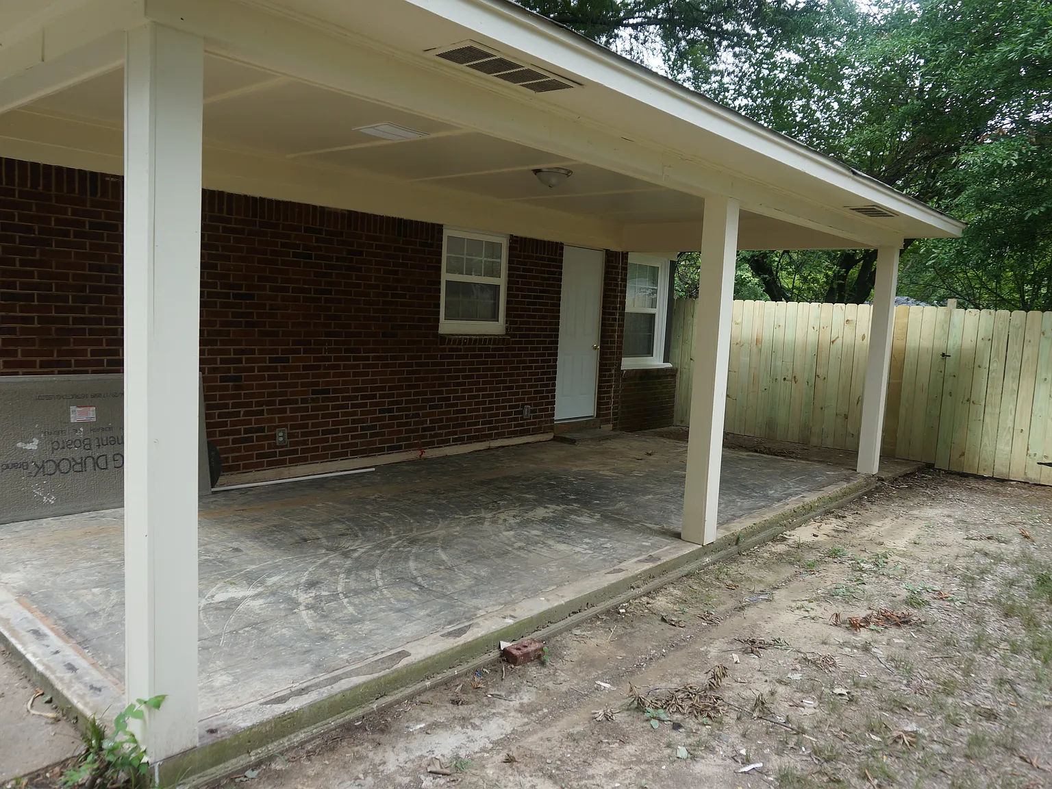 Coming Soon! Charming 3-Bed, 1-Bath Home with Carport — Photo 3