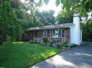2720 E Ave, Levittown, PA 19056