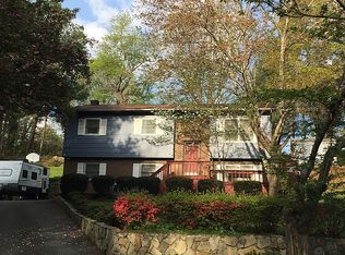 8385 Stonehenge Ave, Connelly Springs, NC 28612