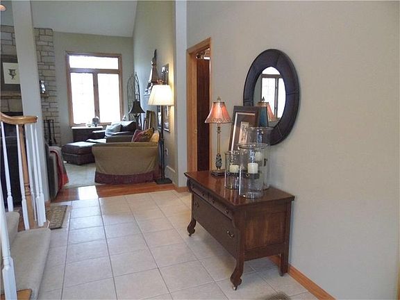 2nd image of 1037 Tierra Vista Dr