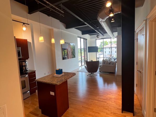 350 E Short St #423