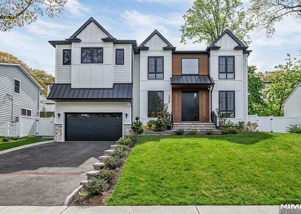 1st image of 336 Lockwood Dr