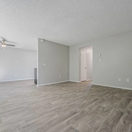 The Arches Apartments — Photo 20