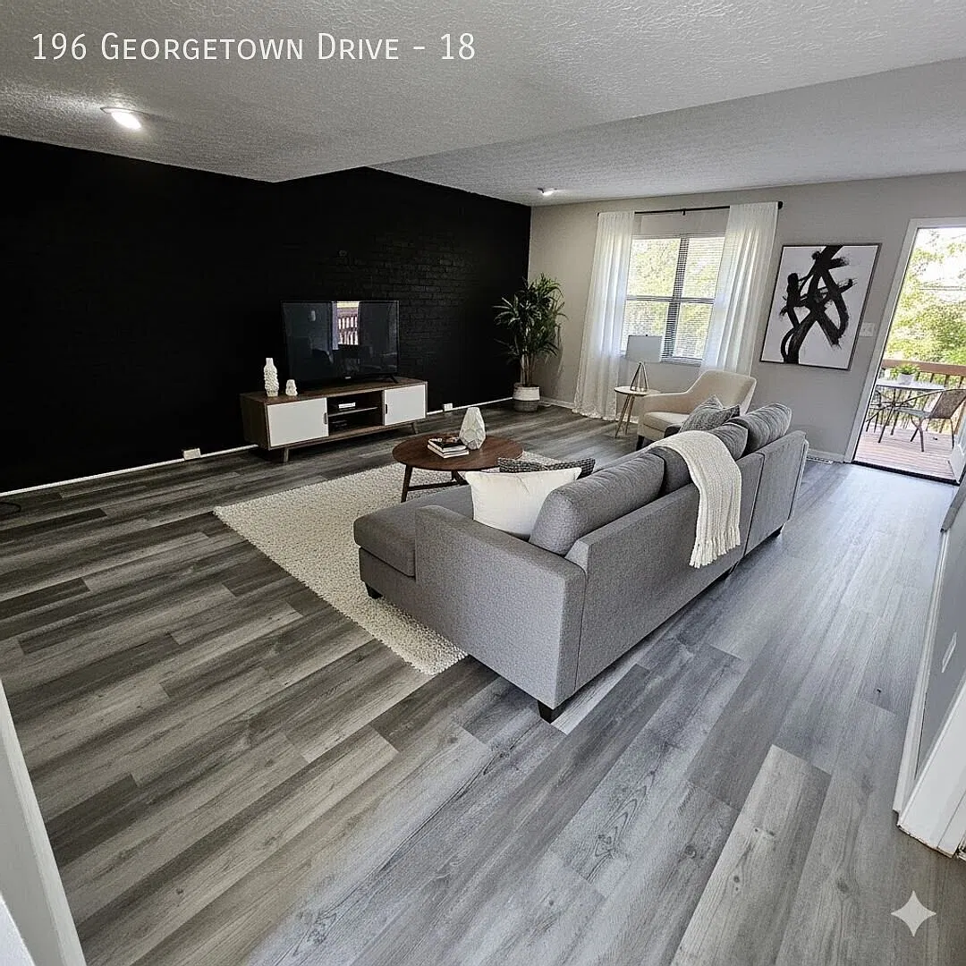 Newly Renovated 2 Bed 2.5 Bath Townhome In Delaware — Photo 3
