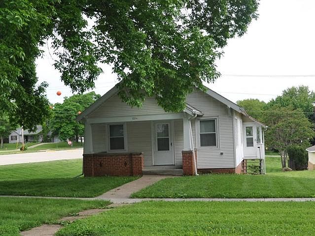 1st image of 1214 3rd Ave