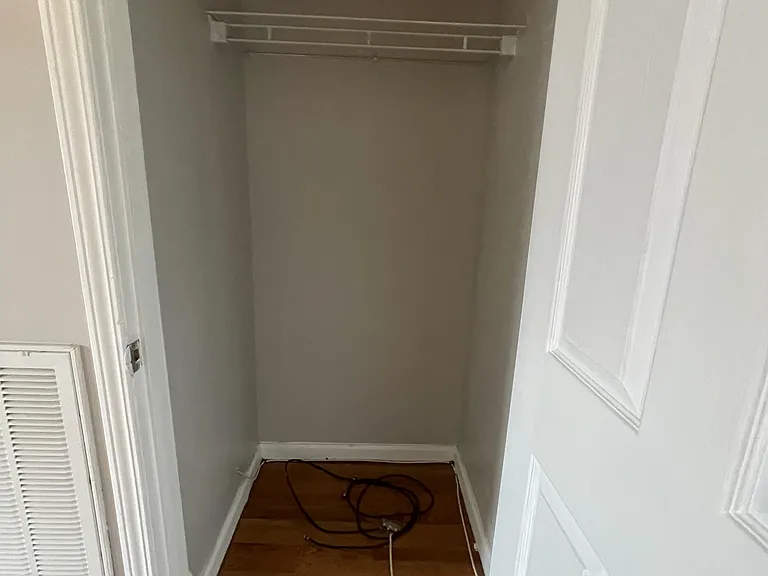 3401 Central St #302 — Photo 14