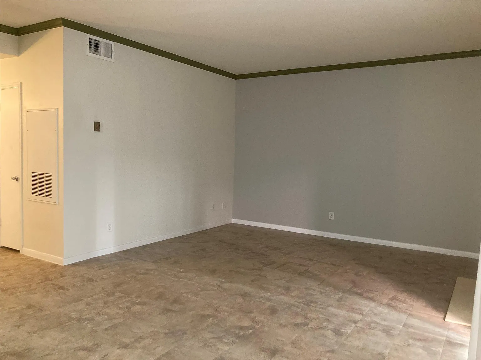 2 bed, 2.0 bath, 1108 sqft, $1,250 — Photo 3