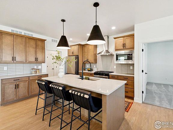 4th image of 407 Red Jewel Dr
