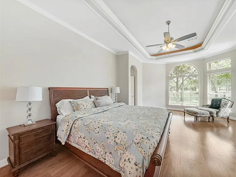 22311 Claysprings Ln — Photo 15