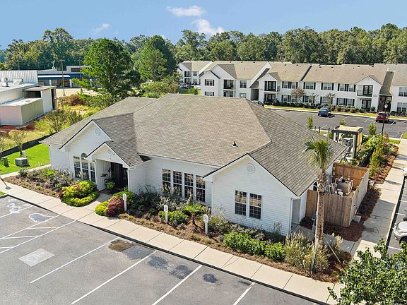3rd image of 17830 Baldwin Farms Pl #325