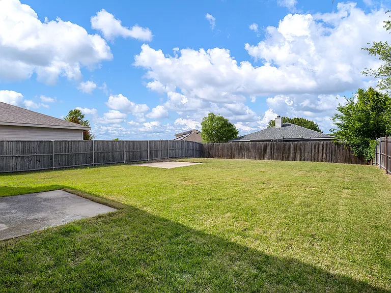 1626 White Oak Rd — Photo 14