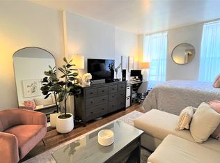 247 E 52nd St APT 4D, New York, NY 10022