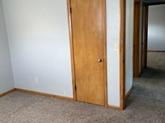 4th image of 67 Crismore Ave