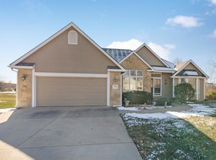 7929 SW 28th St, Topeka, KS 66614