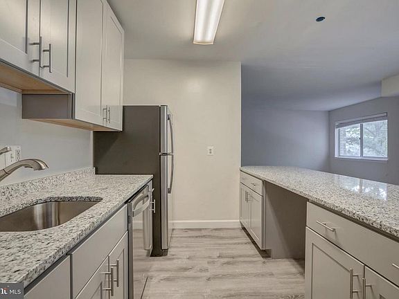 3rd image of 12303 Braxfield Ct #393