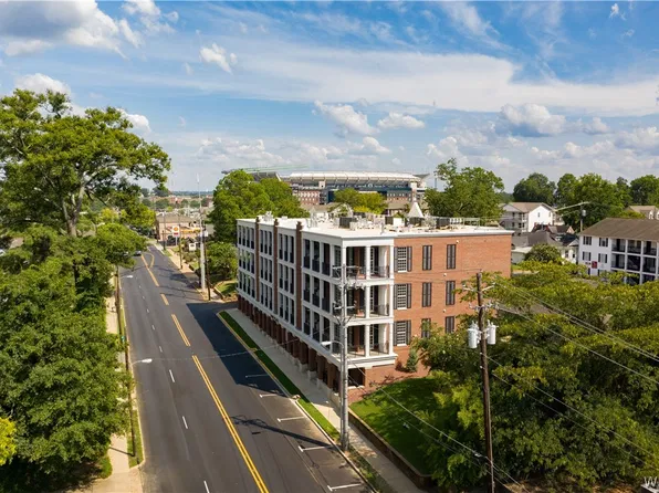 1501 University Blvd #203, Tuscaloosa, AL 35401