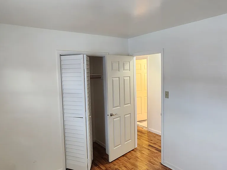 1925 Calvin St — Photo 11