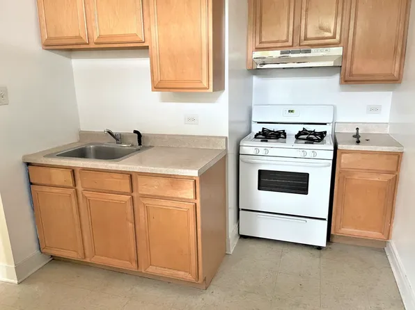 4413 N Kenneth Ave #3, Chicago, IL 60630