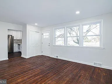 109 Connecticut Ave — Photo 4