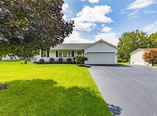 3699 Mitchell Rd, New Castle, PA 16105