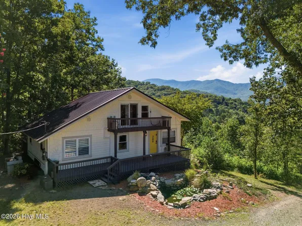 289 Bethabara Road, Hayesville, NC 28904