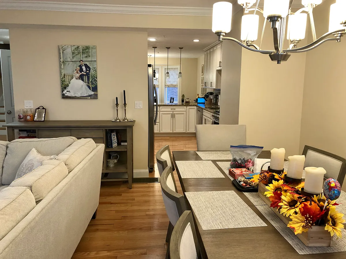 Building Photo - 60 Lenox St #2